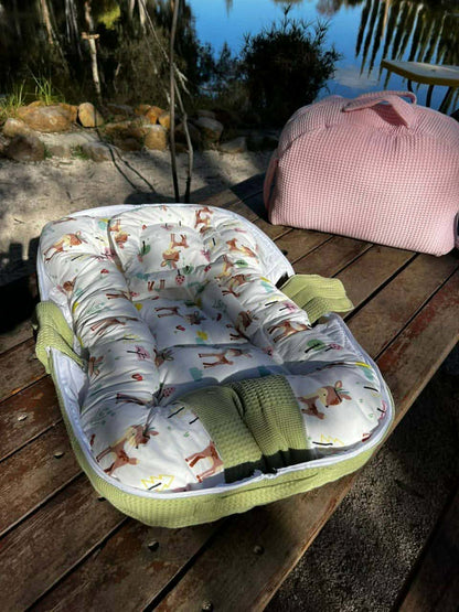 سرير الرضّع المحمول